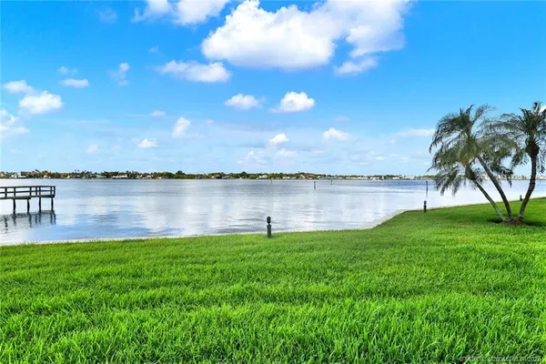 $319,900 | 1950 Southwest Palm City Road, Unit 1102, Stuart, FL 34994