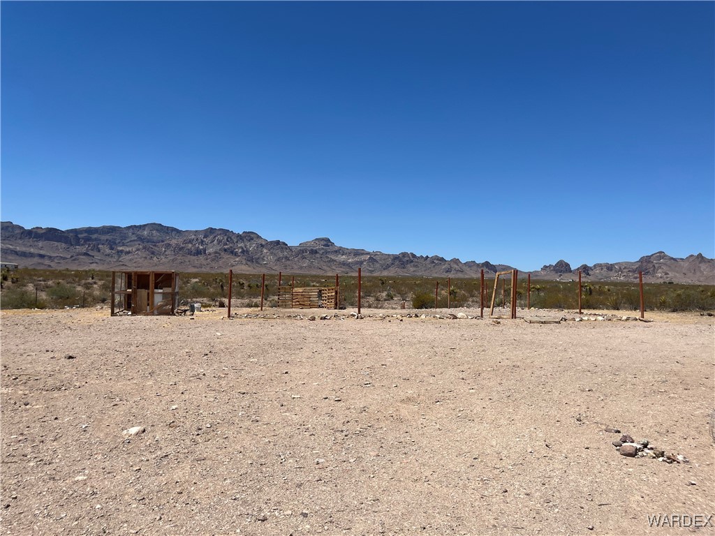 0 South Spinel Road Golden Valley, AZ 86413 - Photo 6 of 14 Yard
