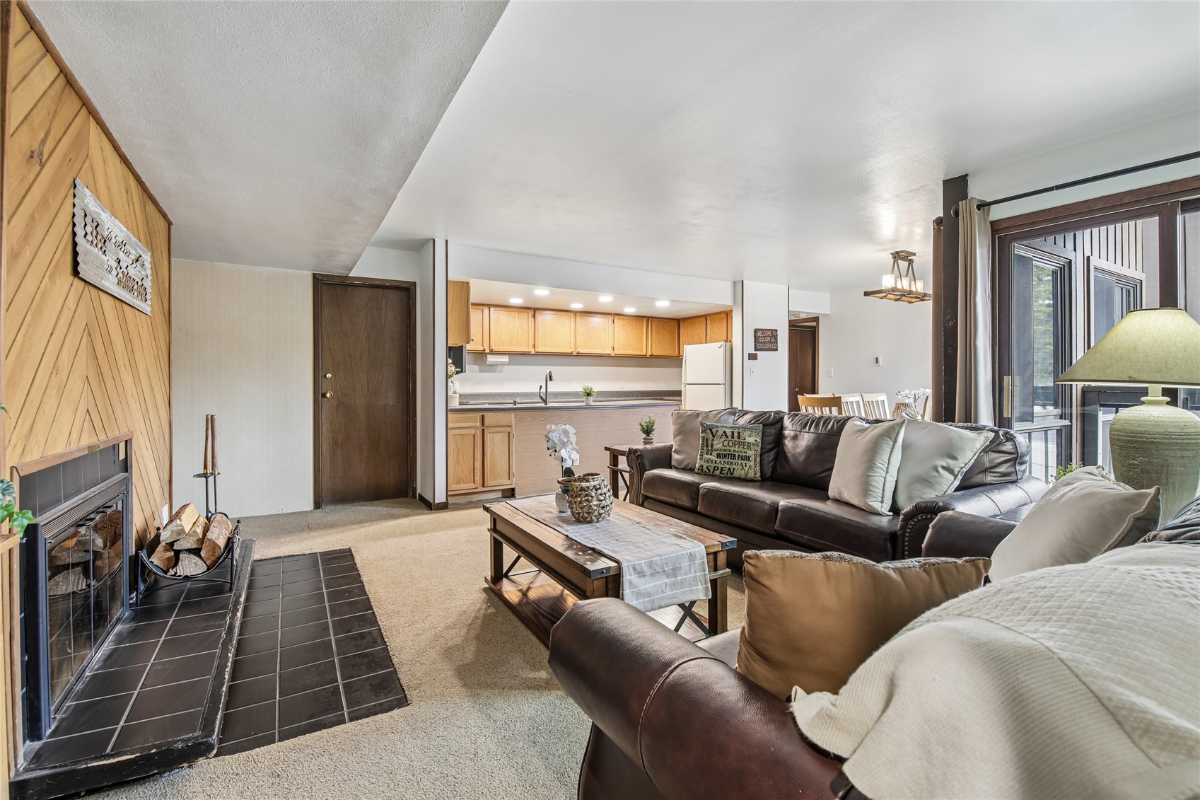 423 Wild Irishman Road, Unit 1008 1009 Keystone, CO 80435 - Photo 6 of 28 a living room with furniture