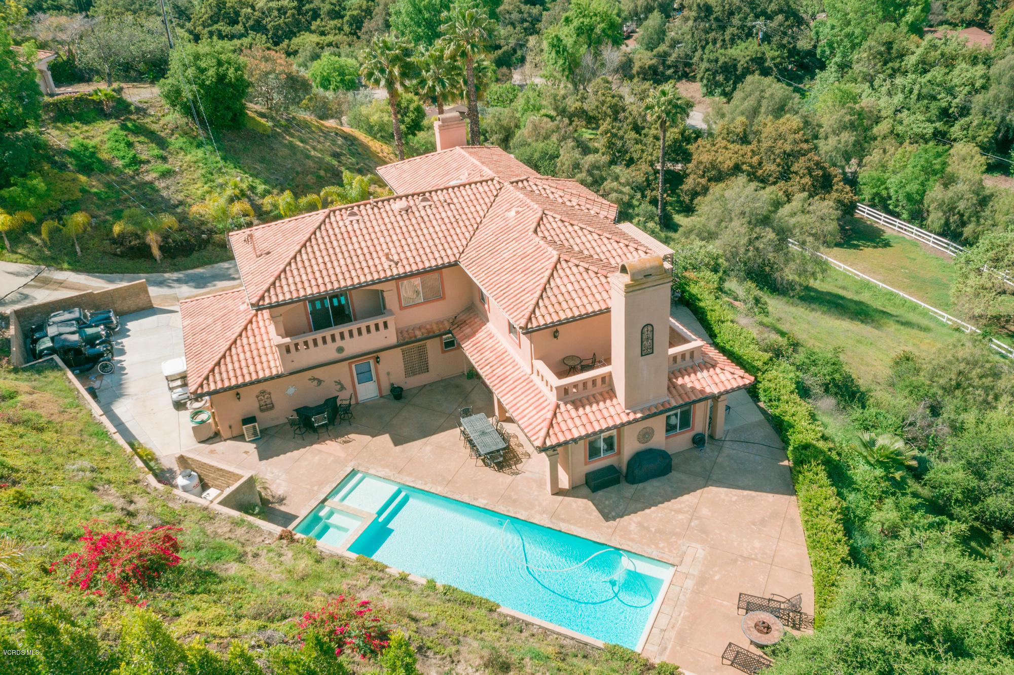 180 Sundown Road Thousand Oaks, CA 91361 - Photo 3 of 32 an aerial view of a house