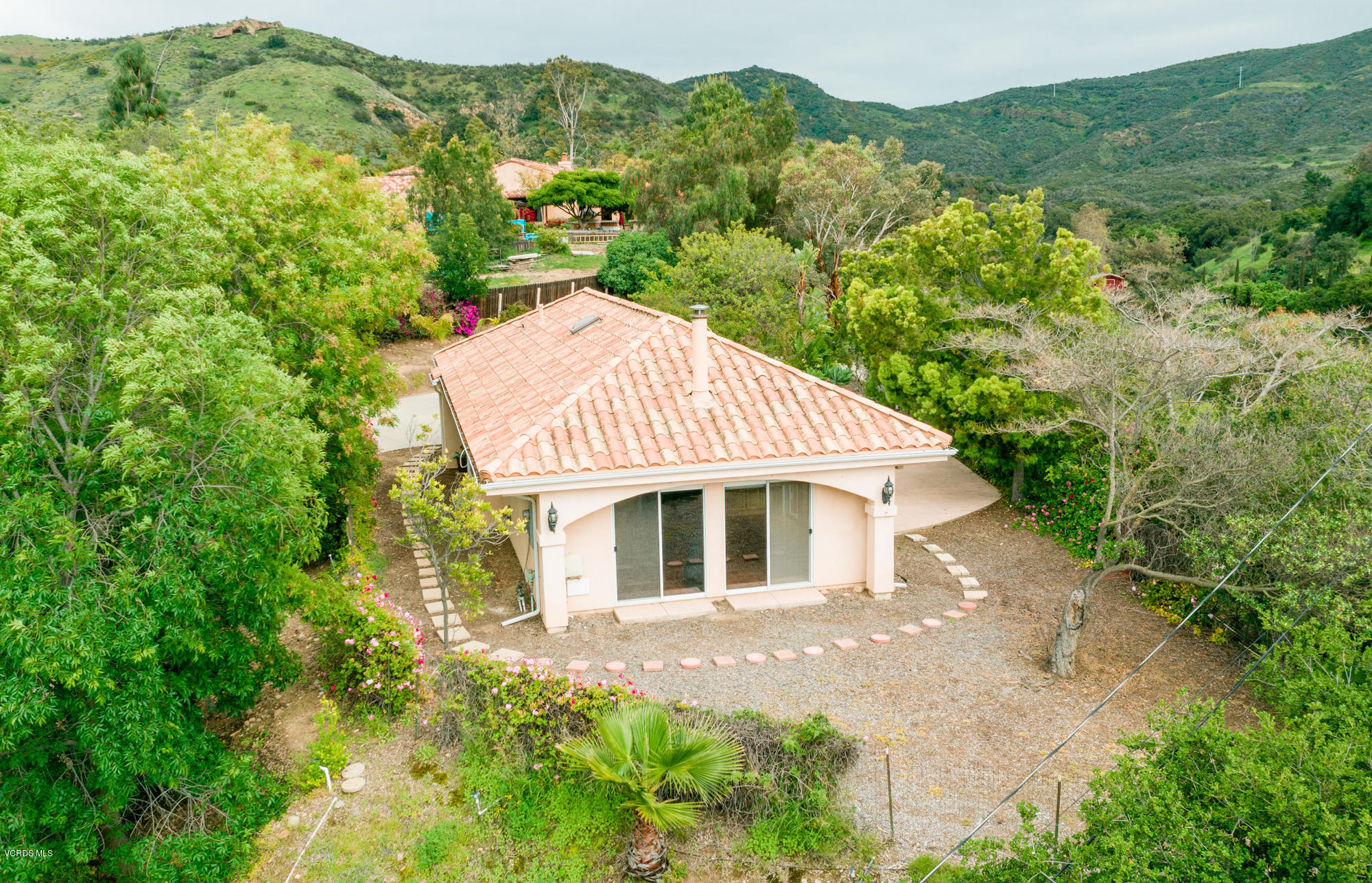 180 Sundown Road Thousand Oaks, CA 91361 - Photo 23 of 32 an aerial view of a house