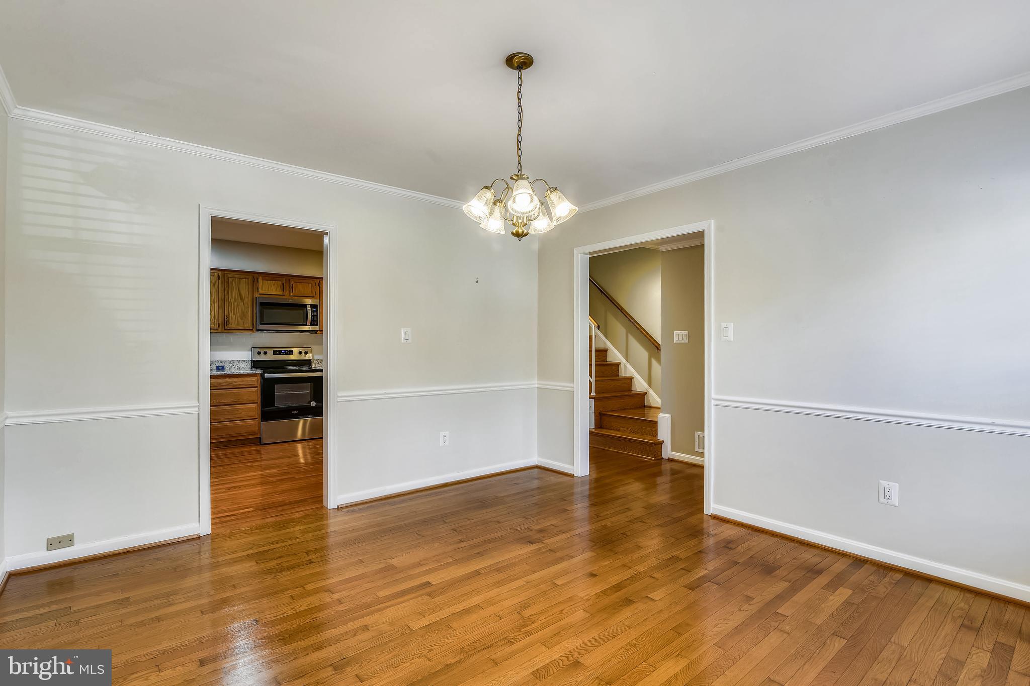 6819 Melrose Drive McLean, VA 22101 - Photo 11 of 45 Dining Room Looking To Kitchen & Hall