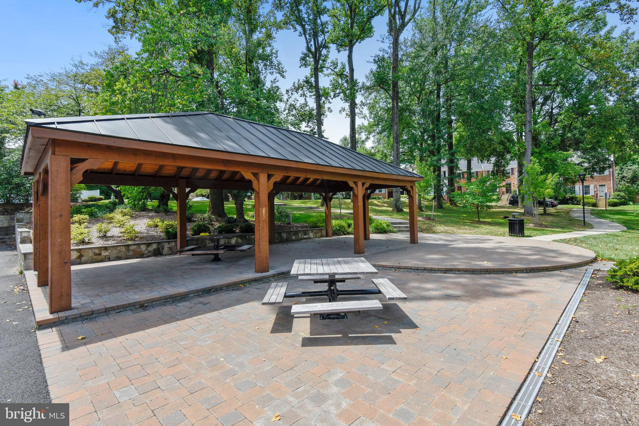 6819 Melrose Drive McLean, VA 22101 - Photo 32 of 45 Have a Picnic in The Kings Manor Park