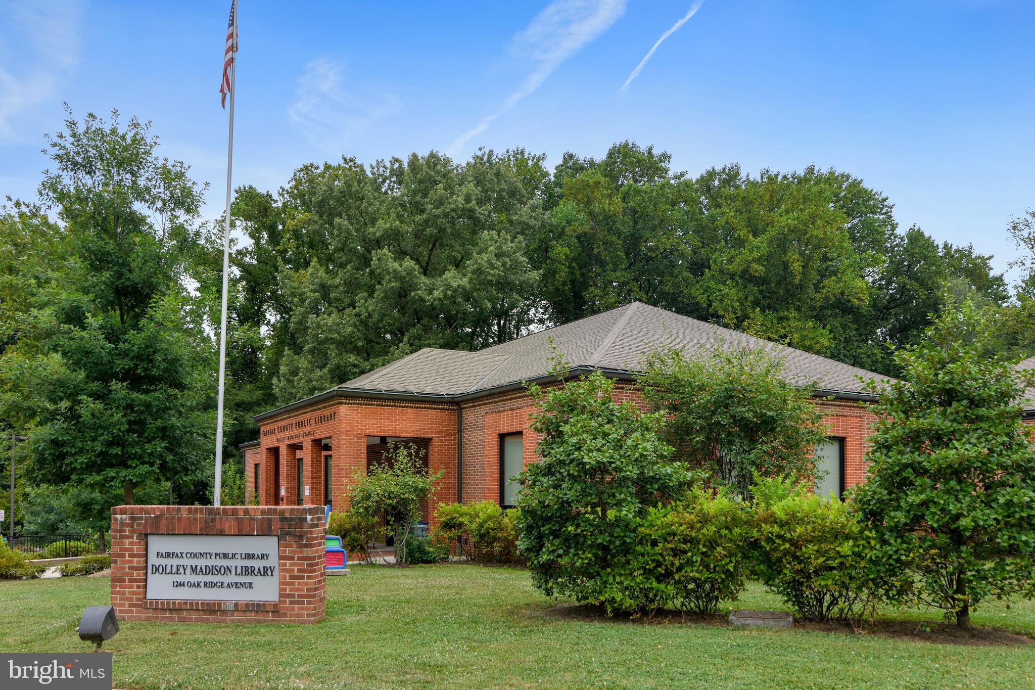 6819 Melrose Drive McLean, VA 22101 - Photo 39 of 45 McLean Library