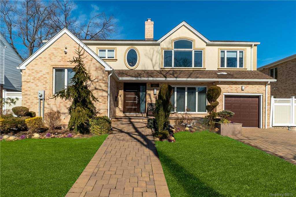 21919 Peck Avenue, Queens, NY 11427 Compass