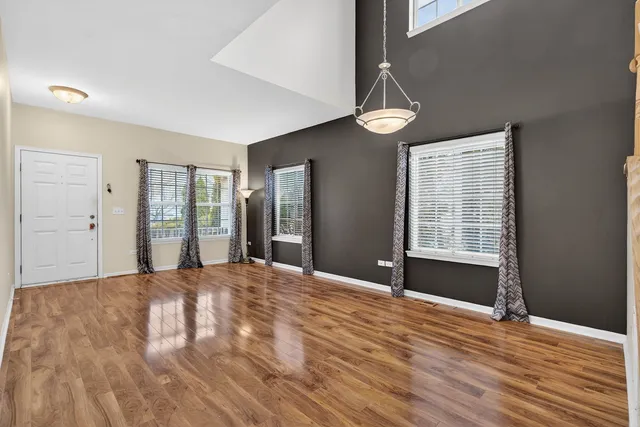 $285,000 | 1451 Red Top Lane, Minooka, IL 60447