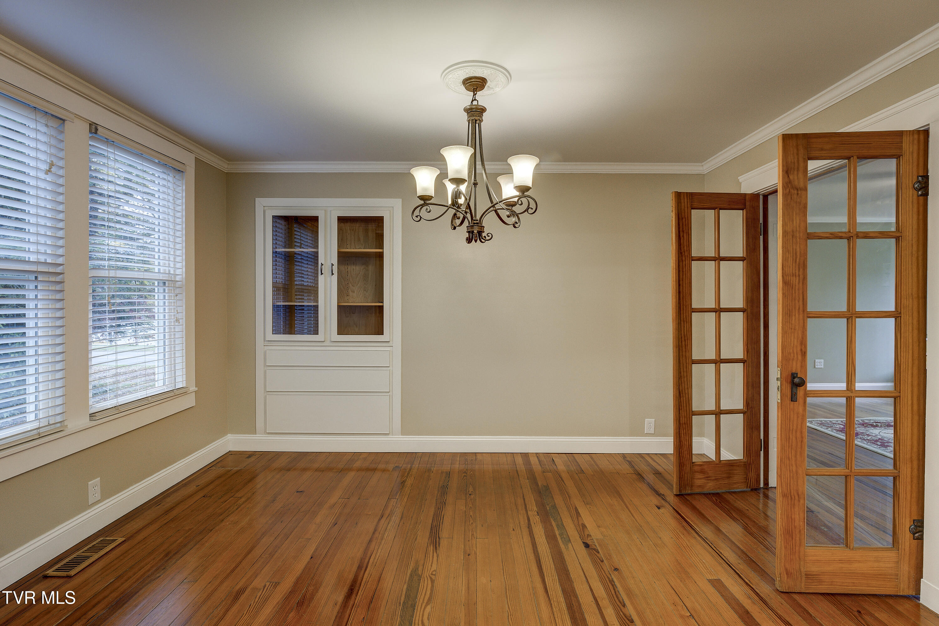 310 North Elm Avenue Erwin, TN 37650 - Photo 12 of 56 ELM-9