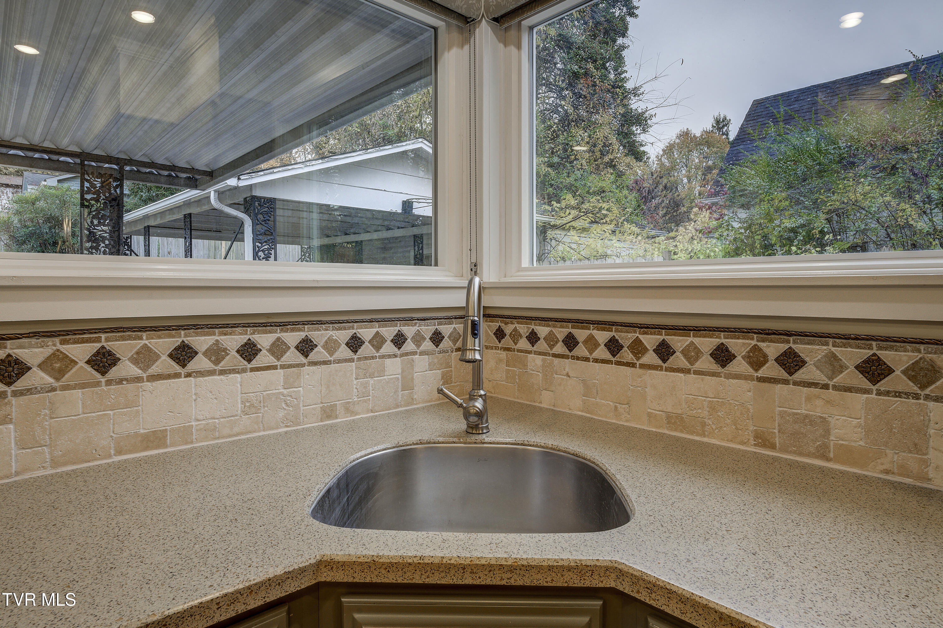 310 North Elm Avenue Erwin, TN 37650 - Photo 15 of 56 ELM-12