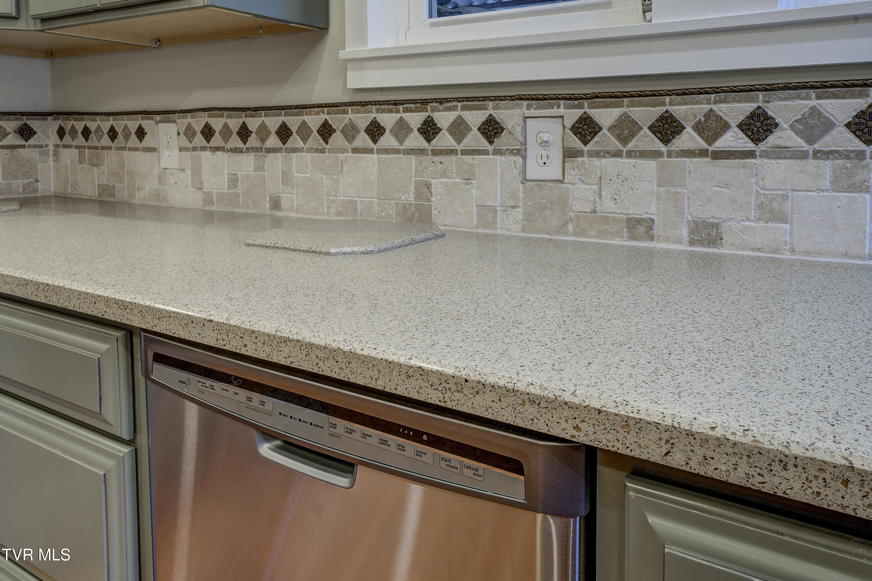 310 North Elm Avenue Erwin, TN 37650 - Photo 18 of 56 ELM-15