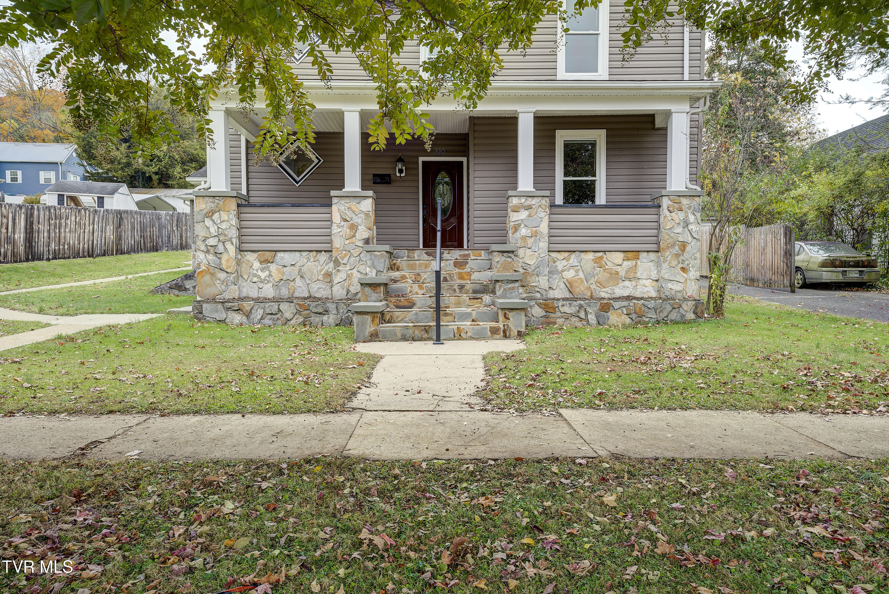 310 North Elm Avenue Erwin, TN 37650 - Photo 3 of 56 ELM-55