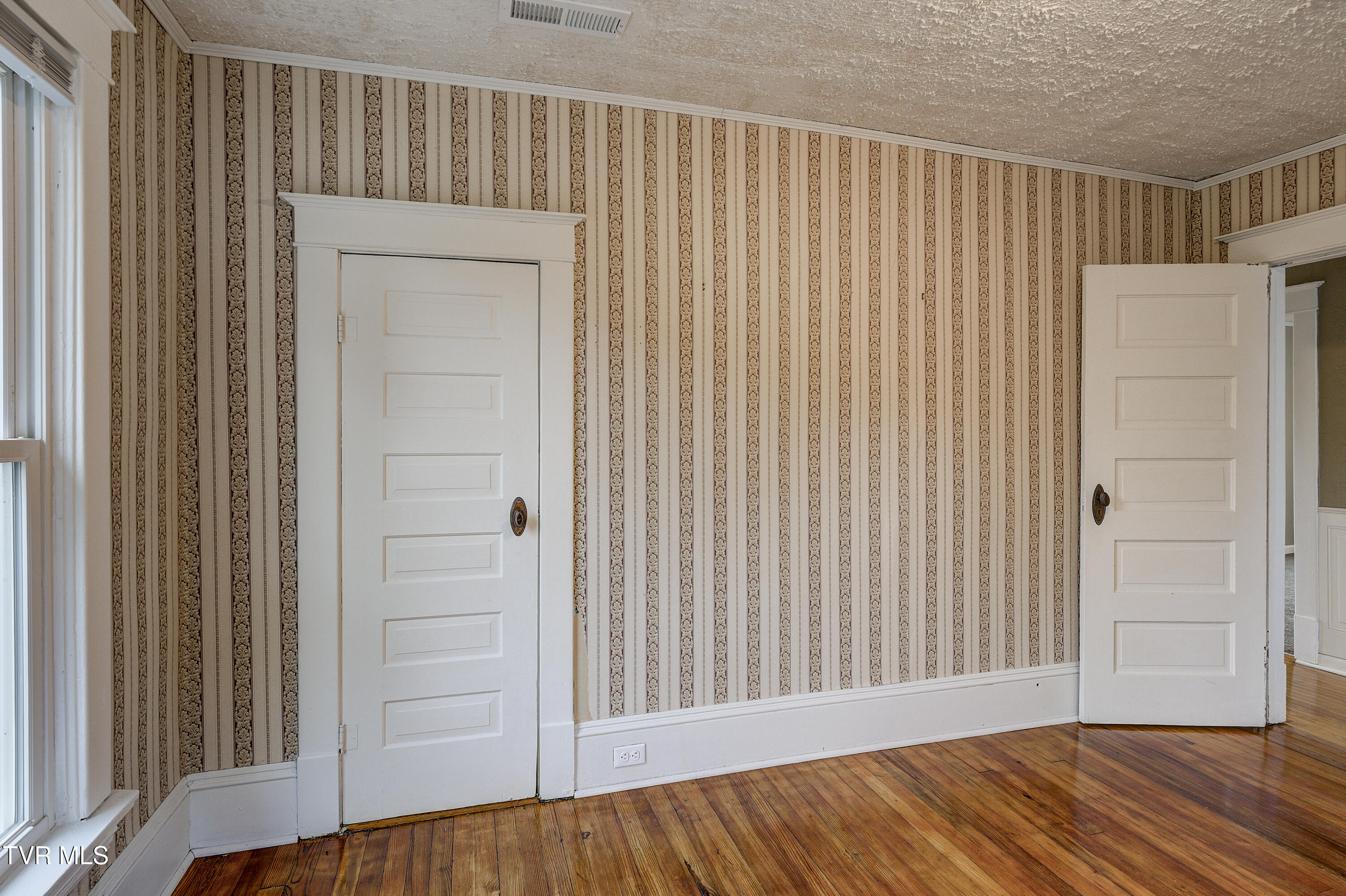 310 North Elm Avenue Erwin, TN 37650 - Photo 37 of 56 ELM-34