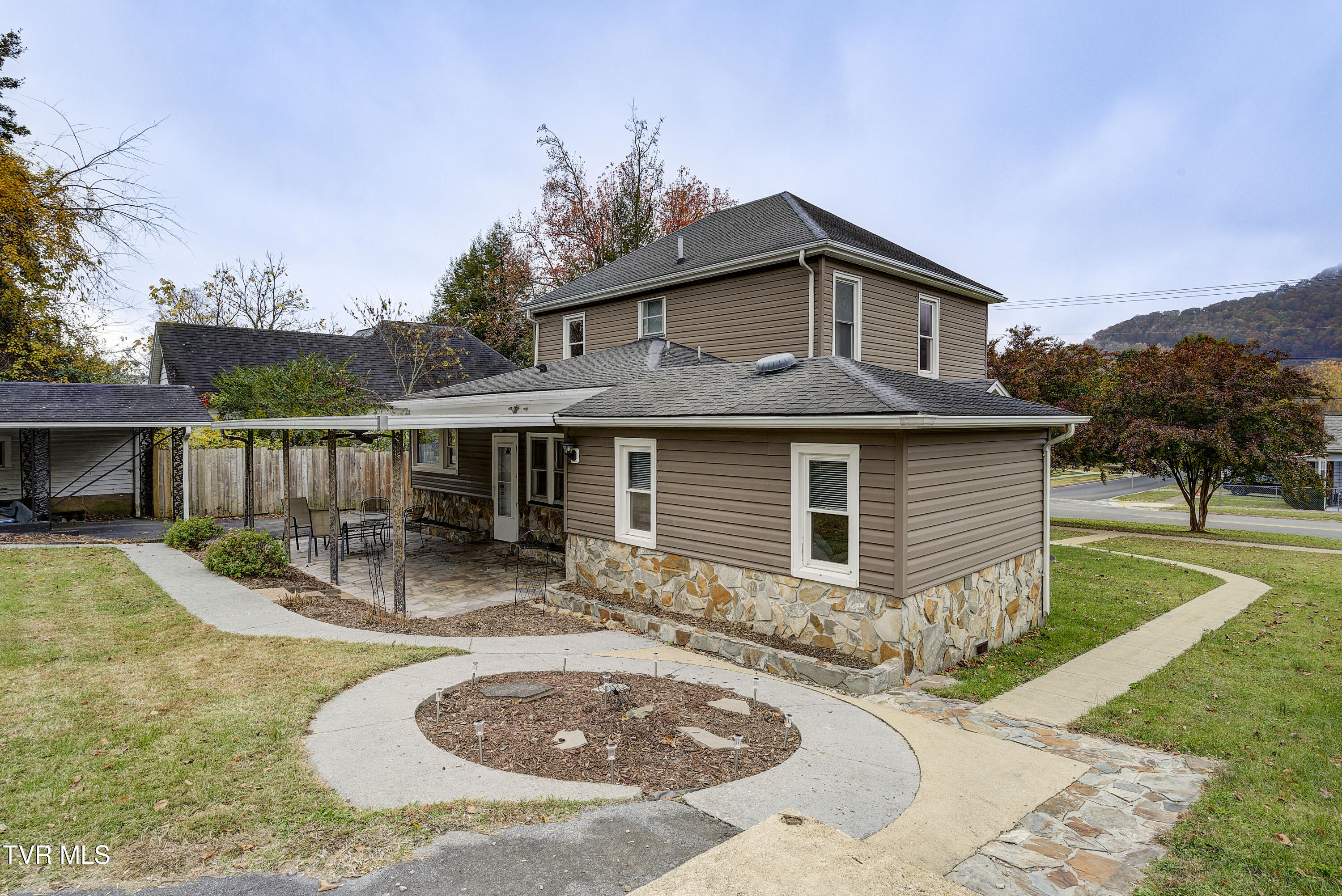 310 North Elm Avenue Erwin, TN 37650 - Photo 47 of 56 ELM-48