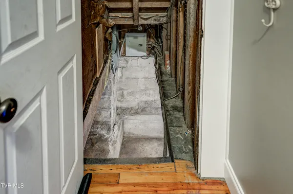 $295,000 | 310 North Elm Avenue, Erwin, TN 37650