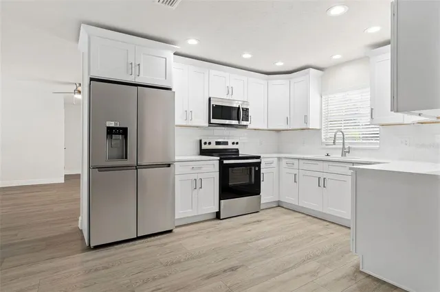 $435,000 | 5207 Burr Place, Seffner, FL 33584