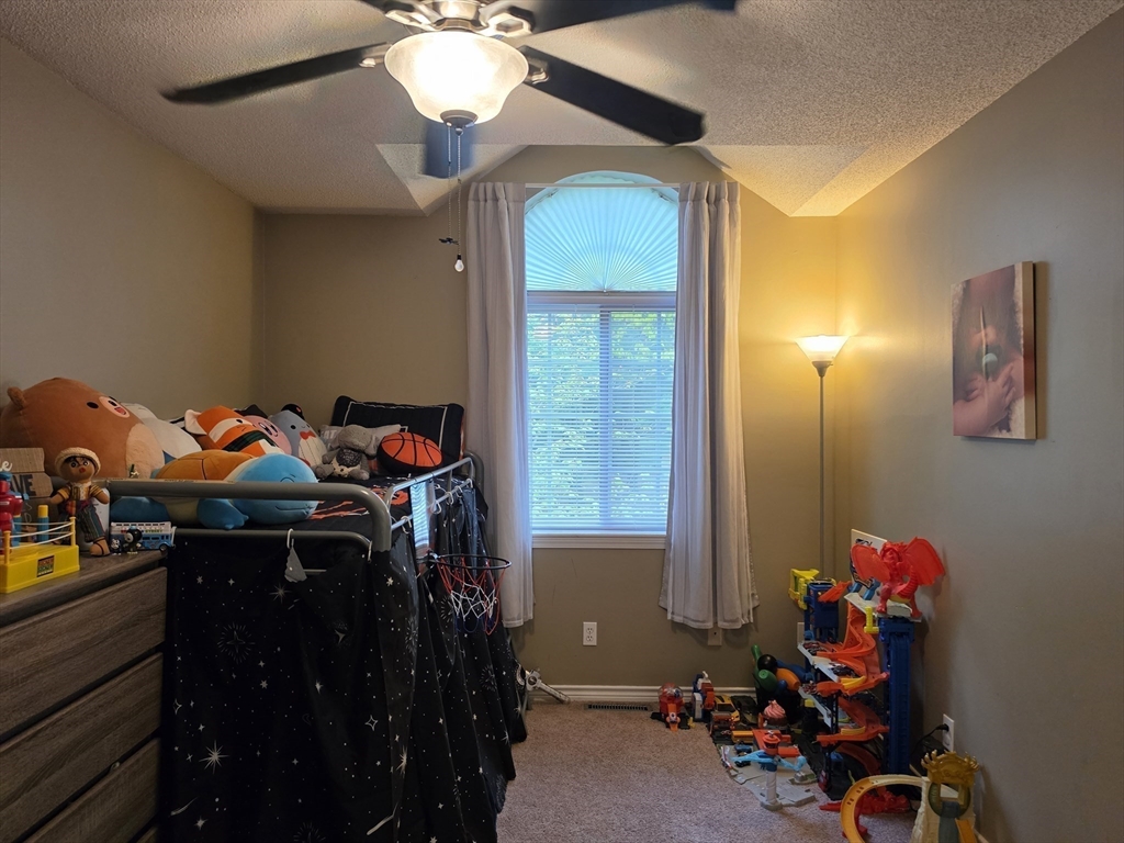 104 Johnson Road, Unit 406 Chicopee, MA 01022 - Photo 17 of 30