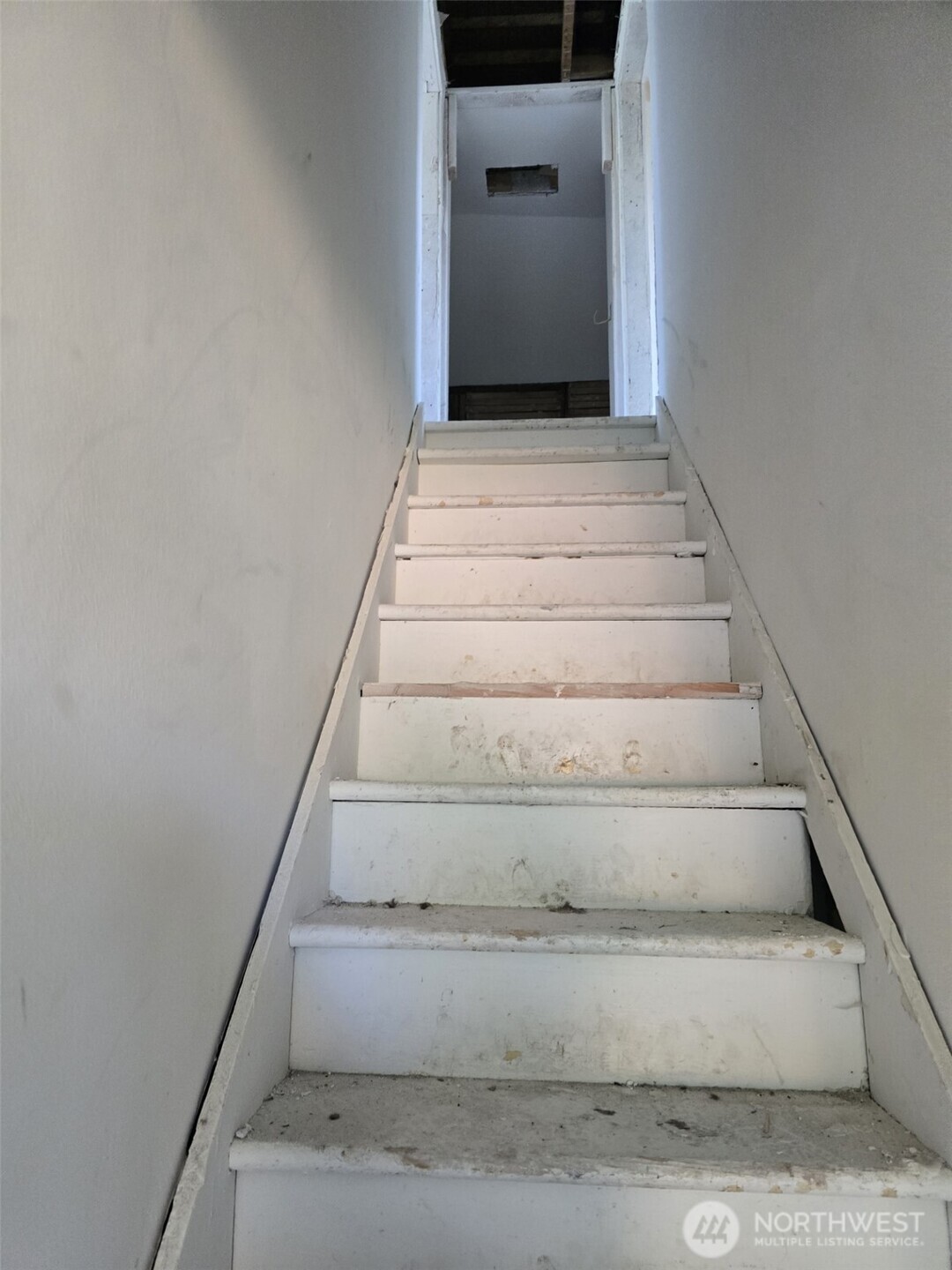 1501 Broadway Everett, WA 98201 - Photo 9 of 9 a view of entryway