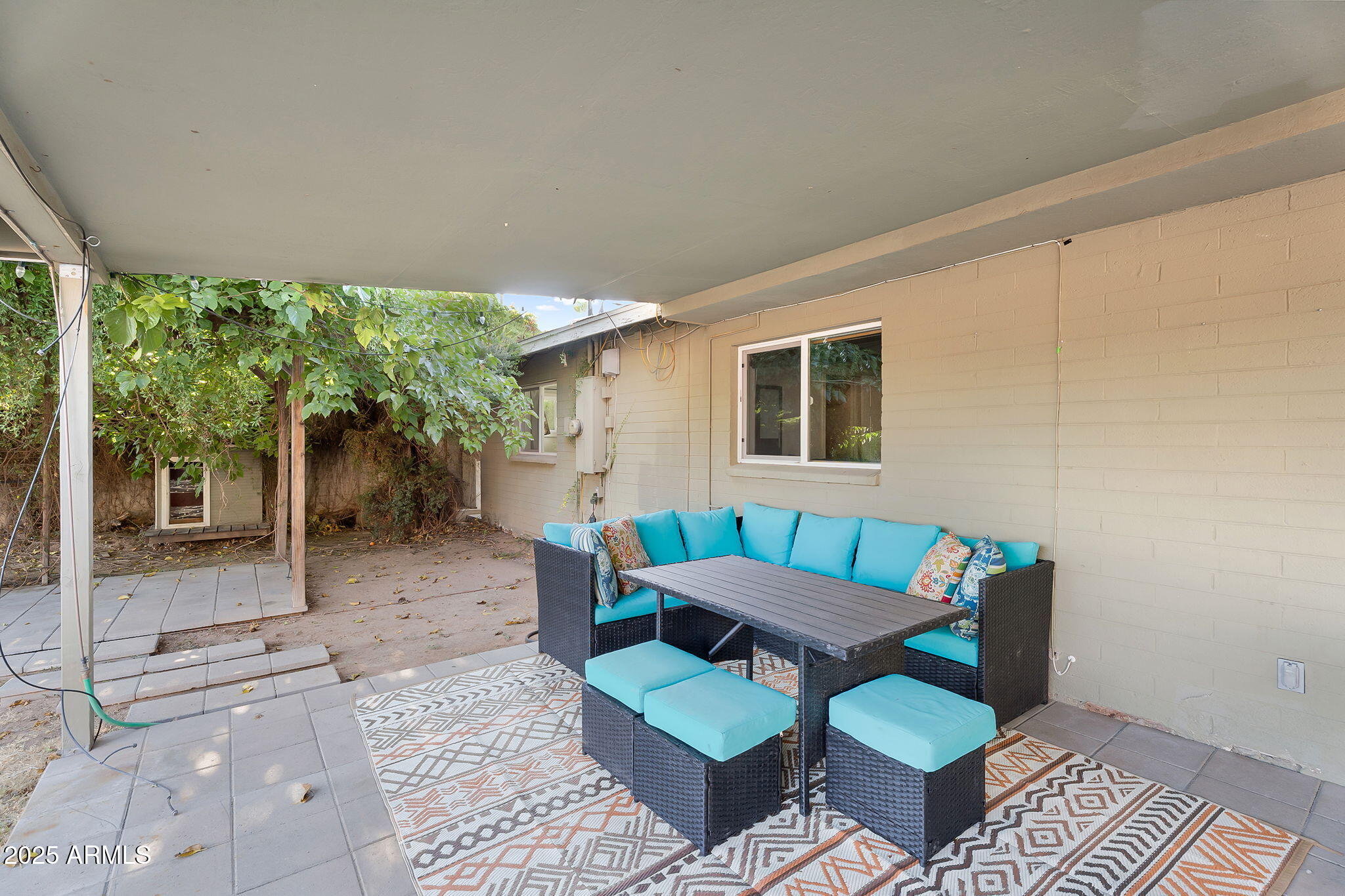 1035 East Pierson Street Phoenix, AZ 85014 - Photo 24 of 34 a outdoor space with patio couch and chairs