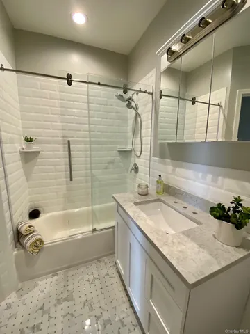 $3,190 | 118 Pond Road, Unit 1118, Coram, NY 11727