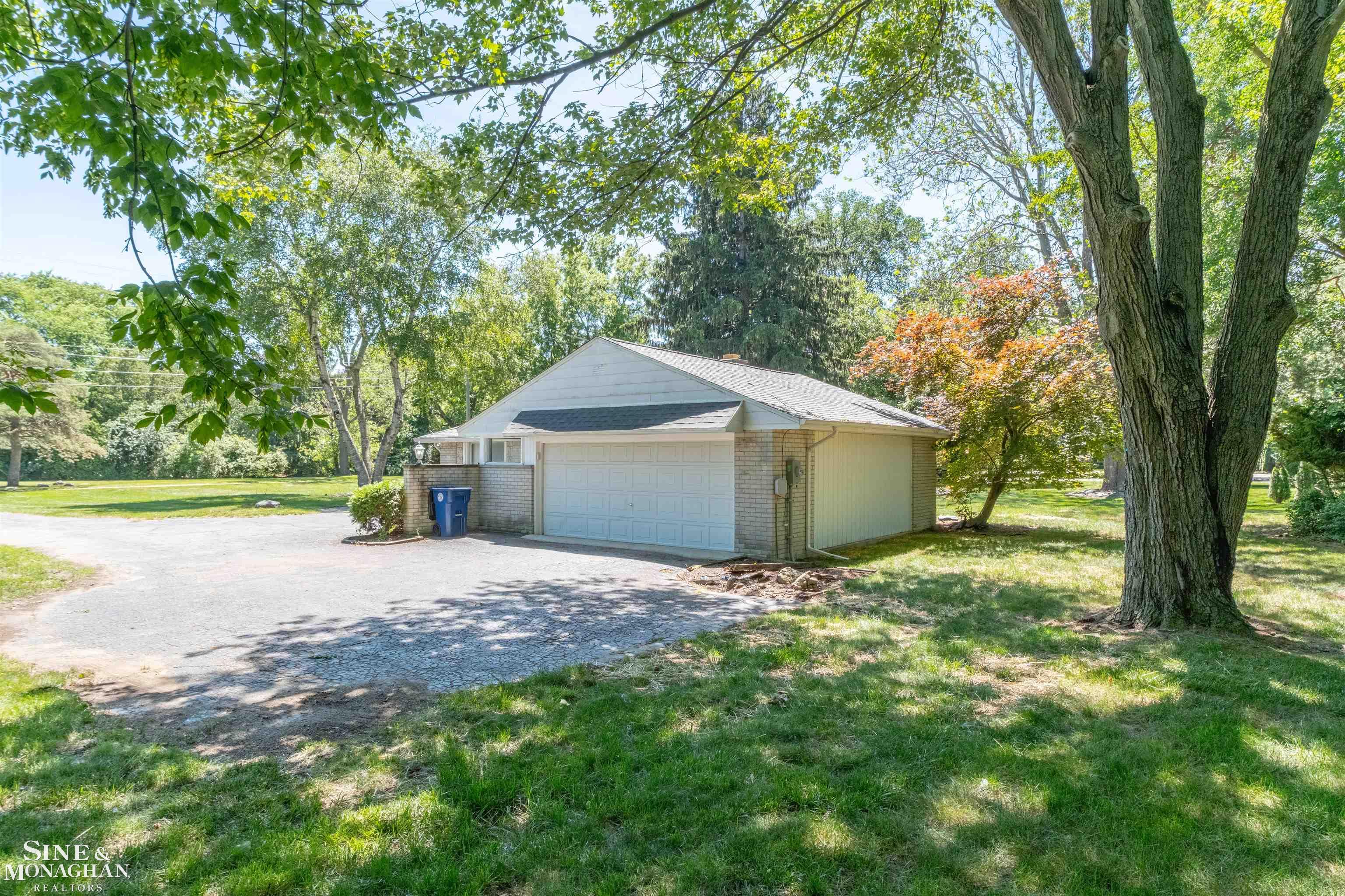 6340 Franklin Road Bloomfield Hills, MI 48301 - Photo 36 of 40
