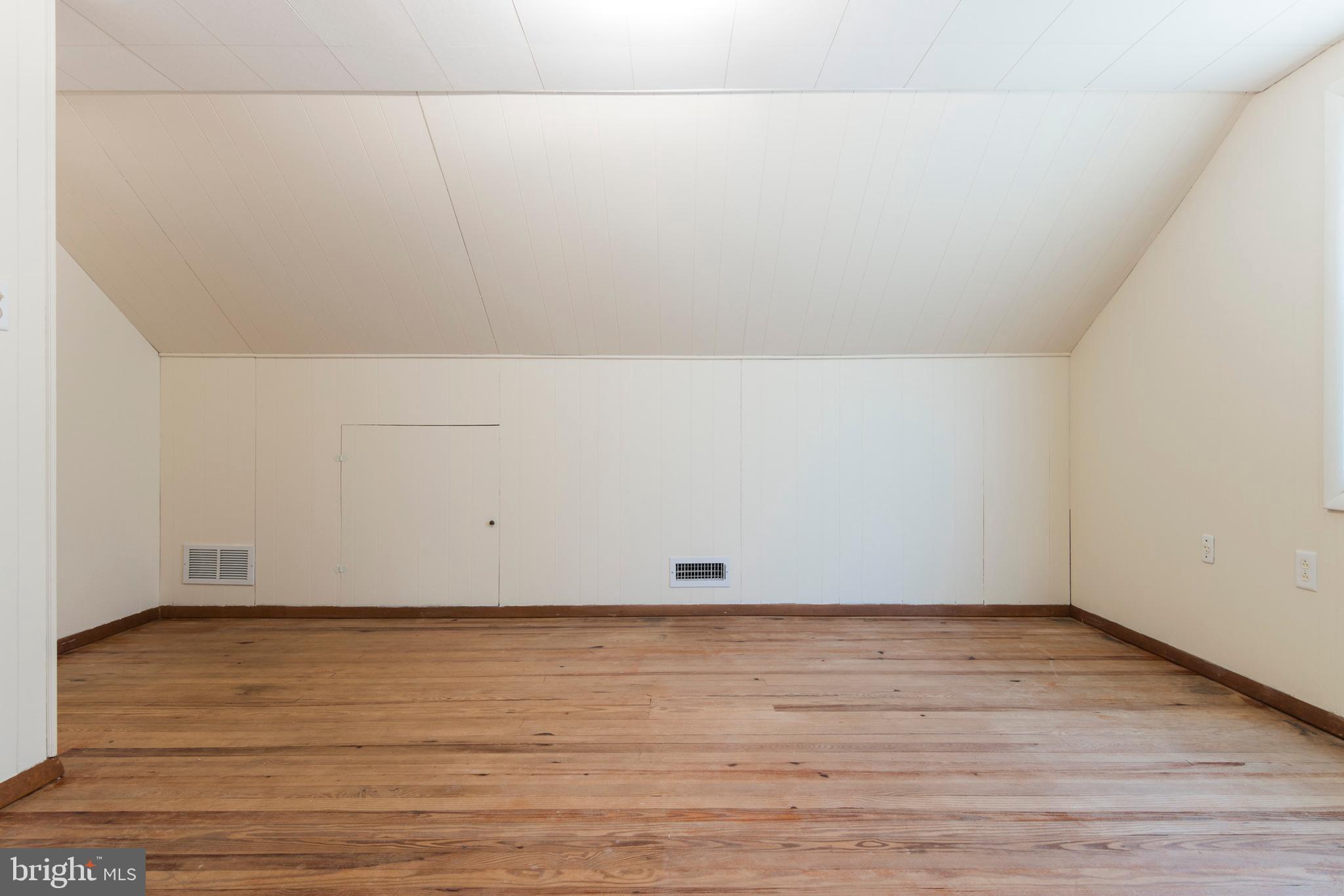 5 Lexington Road Hanover, MD 21076 - Photo 24 of 36 Another View of Upper Bedroom