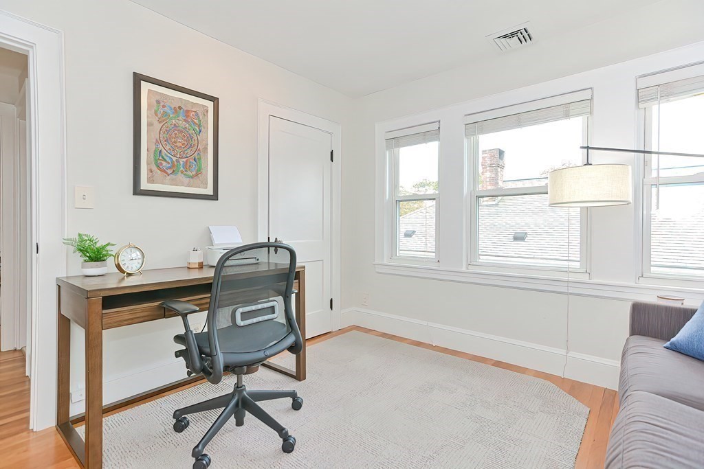 76 Elson Road, Unit 2 Waltham, MA 02451 - Photo 16 of 26 Gallery Image 16