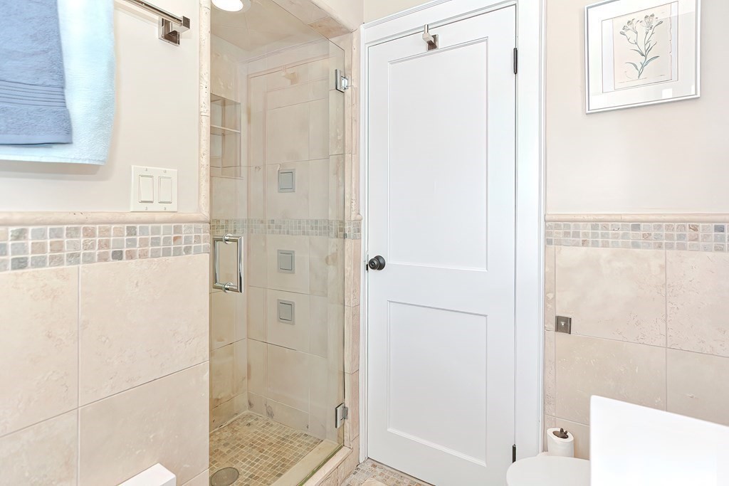 76 Elson Road, Unit 2 Waltham, MA 02451 - Photo 21 of 26 Gallery Image 21