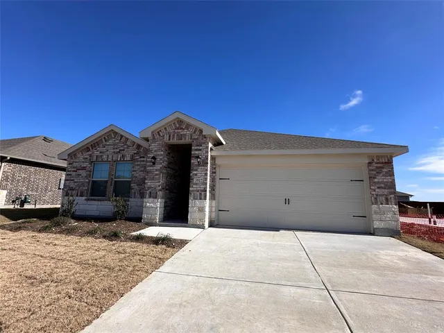 $2,295 | 3917 Turquoise Avenue, Celina, TX 75009