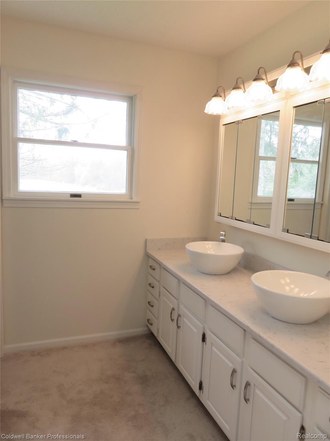 12190 Raelyn Hills Drive Perry, MI 48872 - Photo 15 of 48 13.JPG