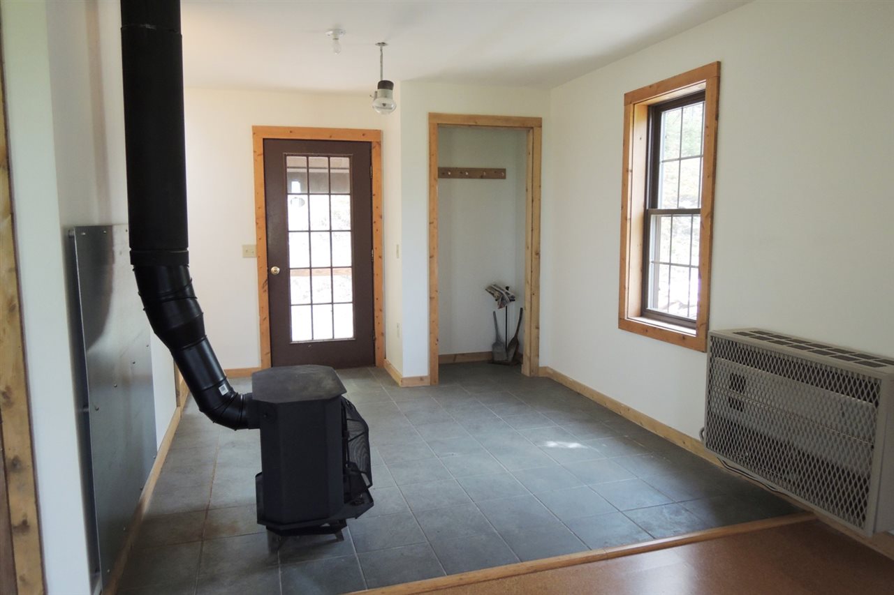 2246 New Duck Pond Road Sheffield, VT 05866 - Photo 11 of 28