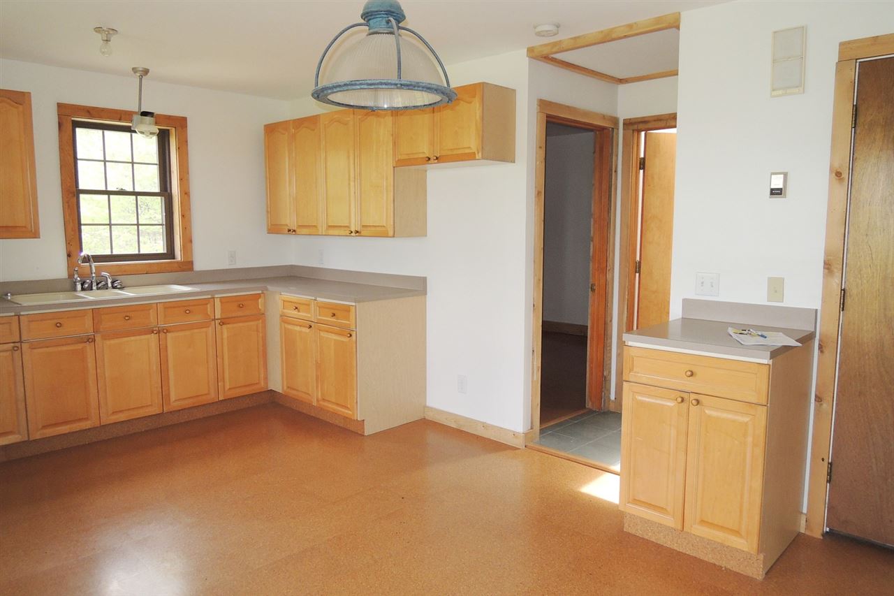 2246 New Duck Pond Road Sheffield, VT 05866 - Photo 3 of 28
