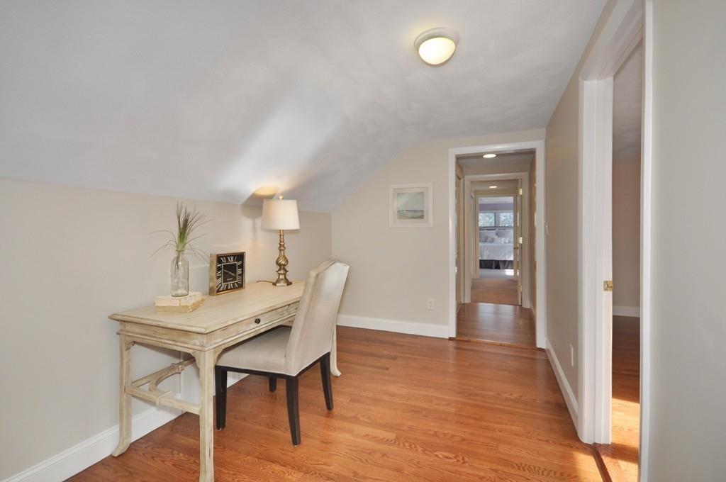 26 Earl Street Lexington, MA 02421 - Photo 24 of 33 Gallery Image 24
