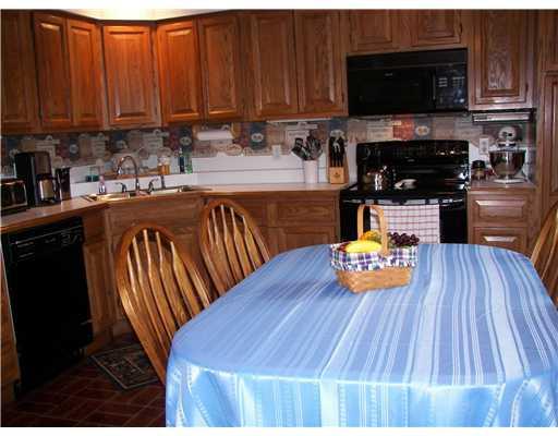3354 Old Pittsburgh Road New Castle, PA 16101 - Photo 3 of 11 Kitchen.