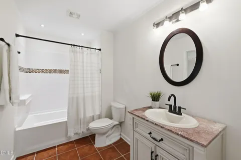 $435,000 | 101 Thomas Lane, Unit 1B, Carrboro, NC 27510