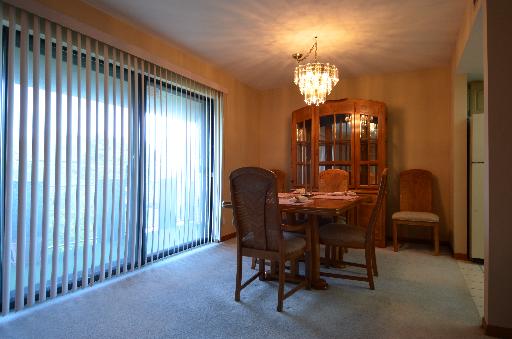 9105 South Roberts Road, Unit 3D Hickory Hills, IL 60457 - Photo 4 of 9