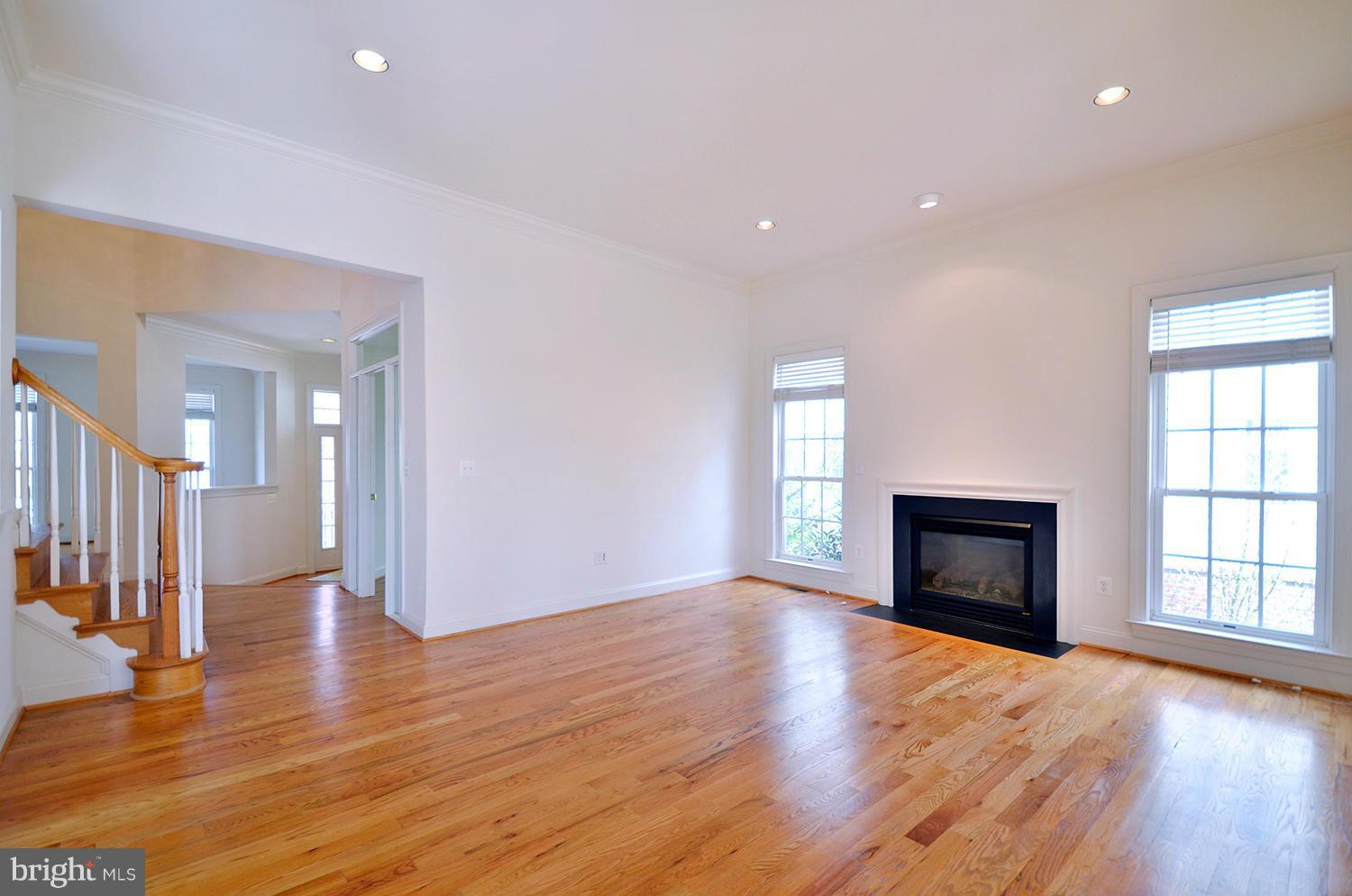 5914 Ipswich Road Bethesda, MD 20814 - Photo 11 of 30 Family Room