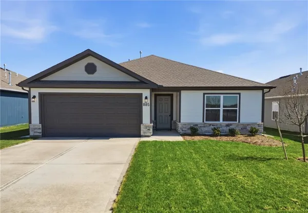 $325,490 | 20271 West 195th Street, Spring Hill, KS 66083