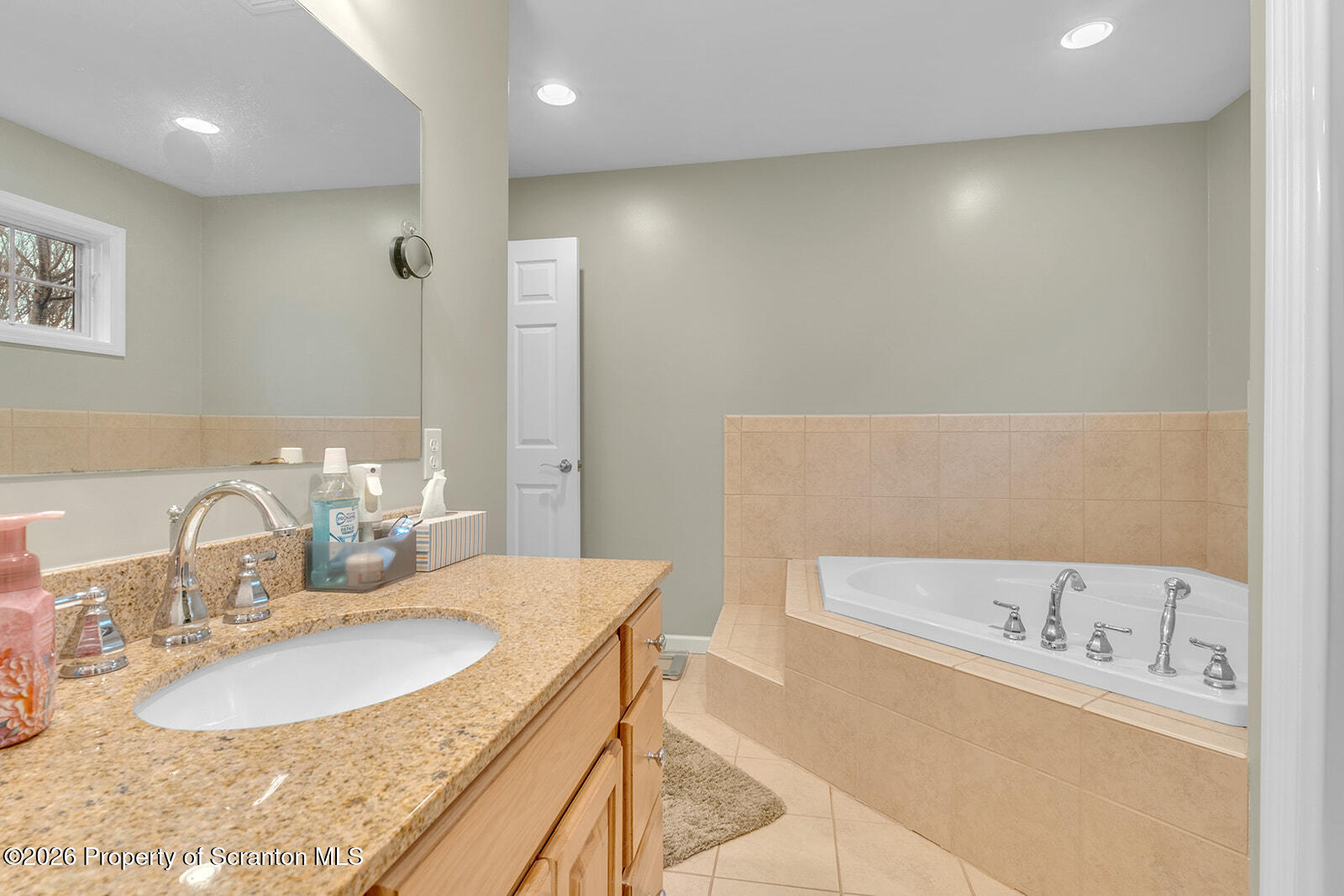 1611 Cherry Street Scranton, PA 18505 - Photo 61 of 90 PRIMARY BATH
