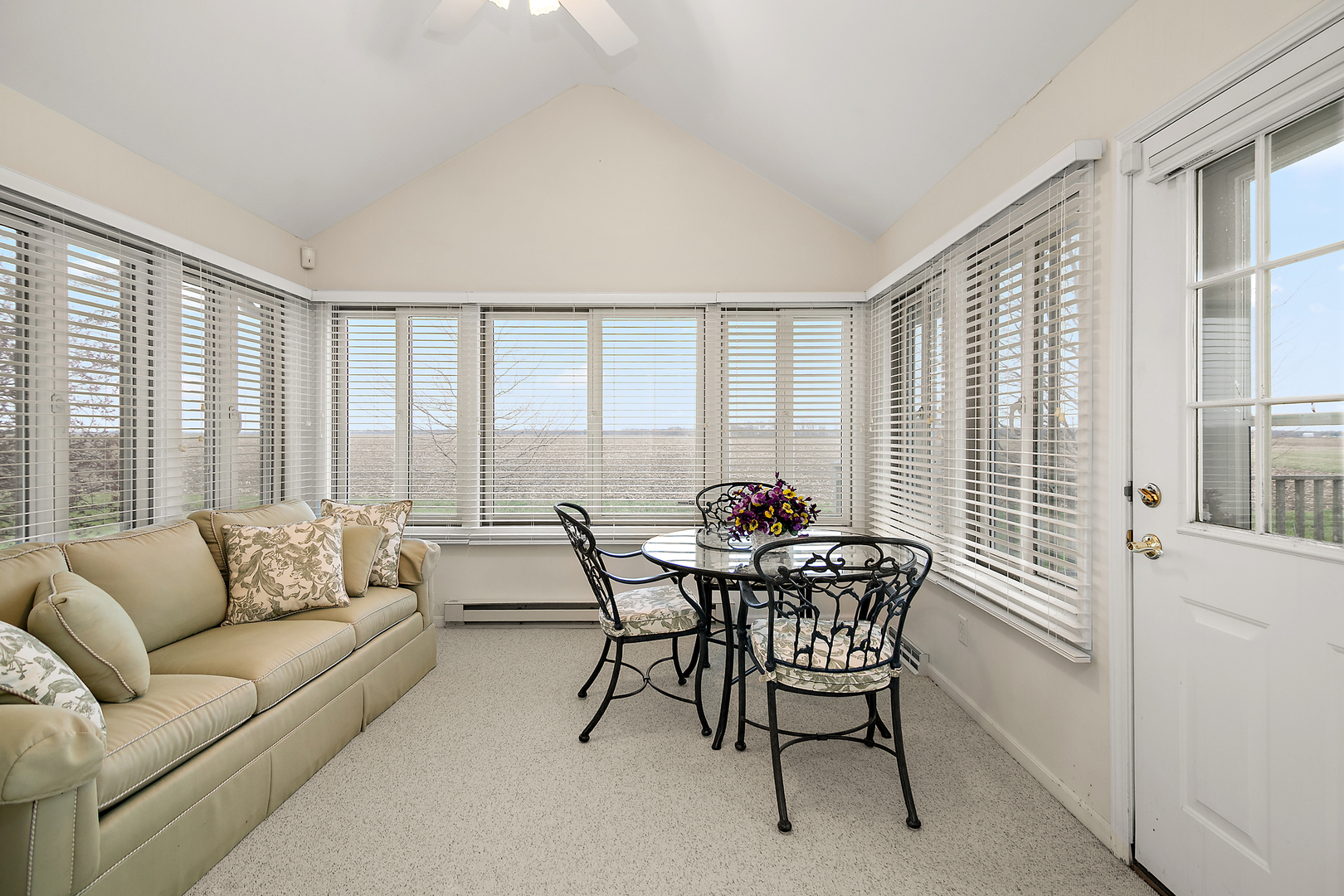 2078 North 1100 East Road Gilman, IL 60938 - Photo 6 of 29