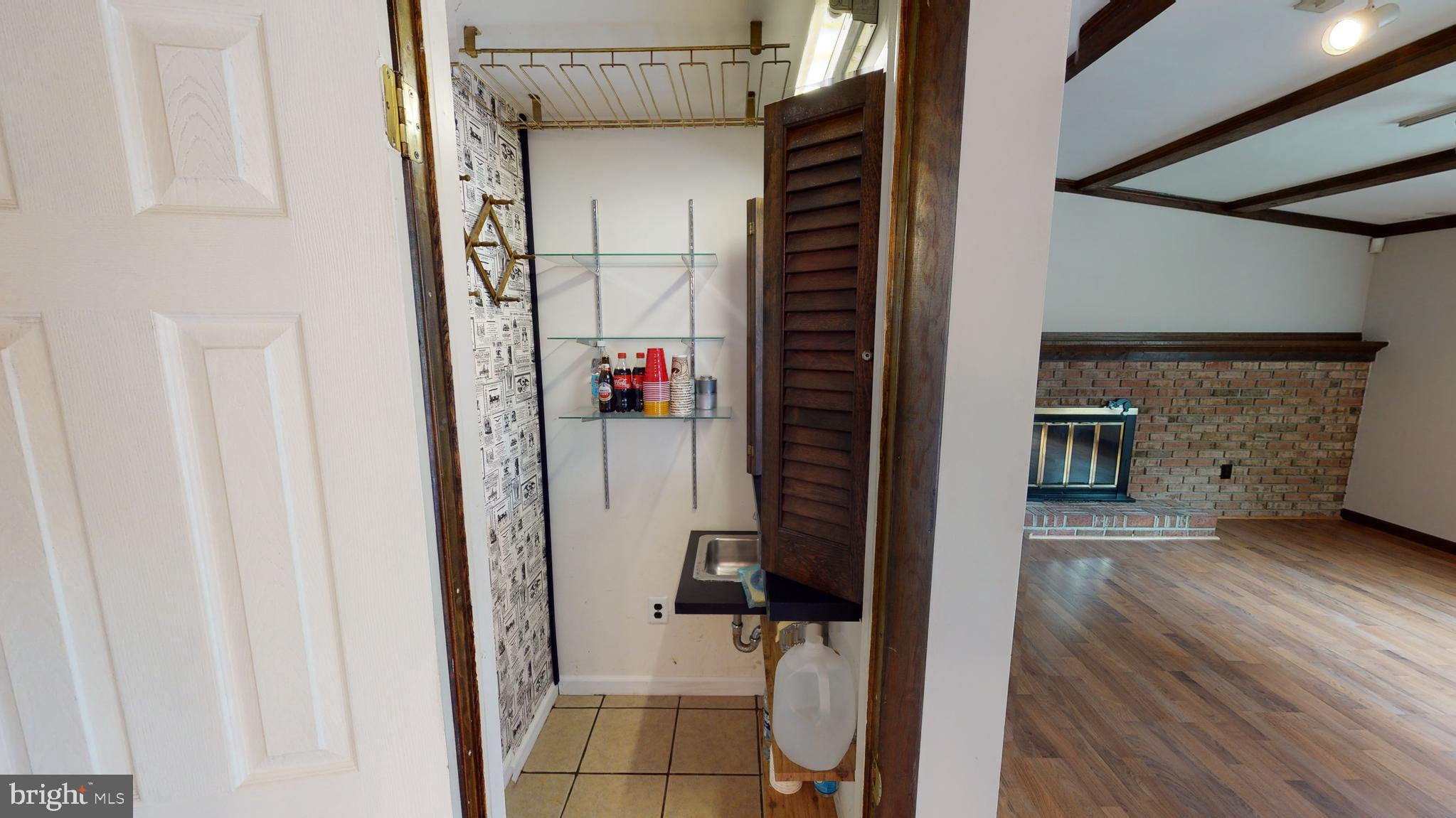 2 Candlestick Road Clementon, NJ 08021 - Photo 21 of 40 a view of a hallway with wooden floor and staircase