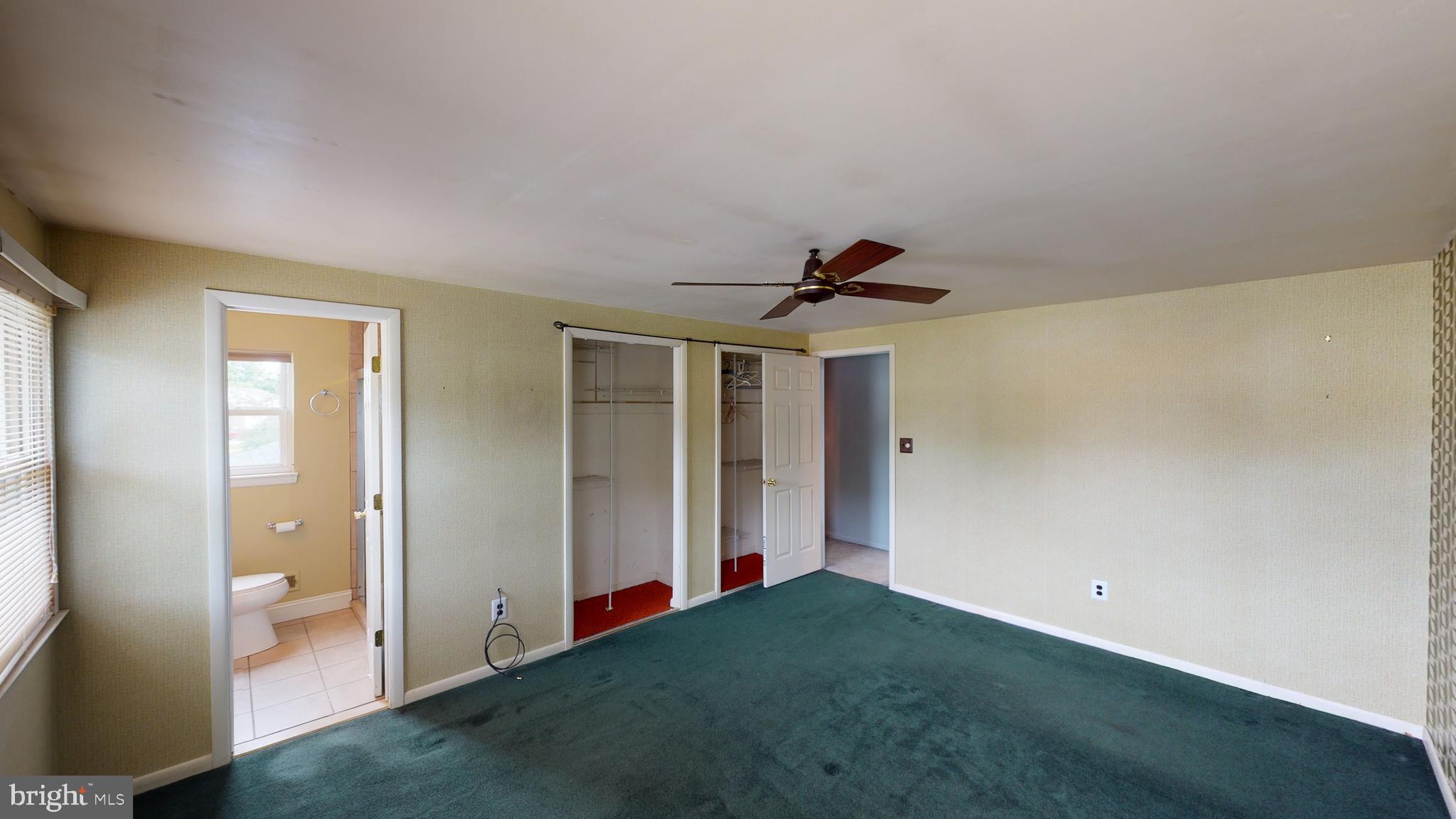 2 Candlestick Road Clementon, NJ 08021 - Photo 26 of 40 an empty room with windows and entrance