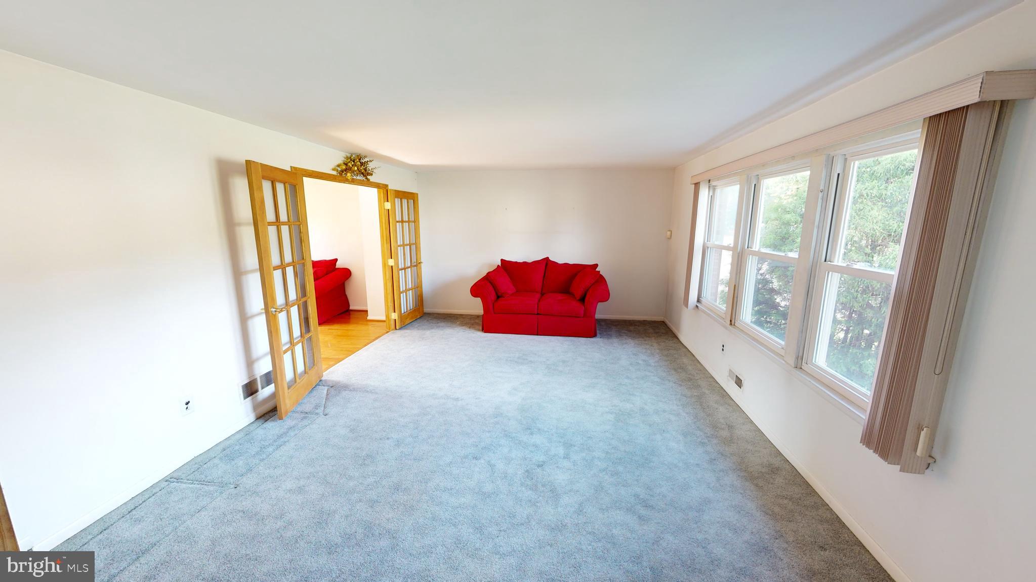2 Candlestick Road Clementon, NJ 08021 - Photo 9 of 40 a bed room with a bed and a couch