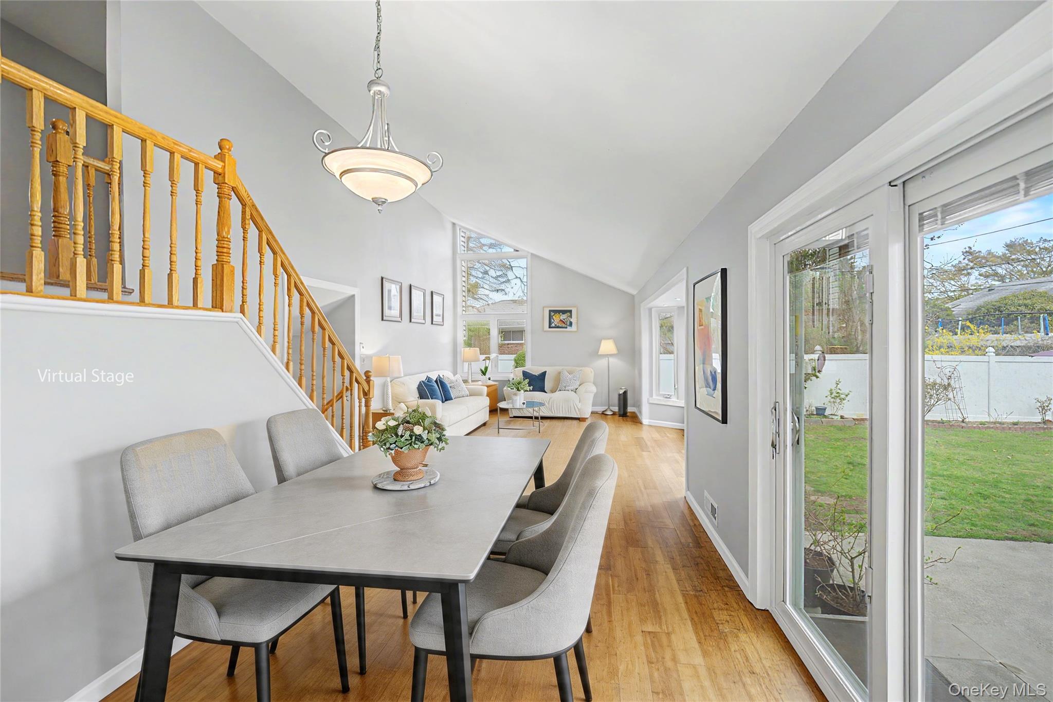 8 Central Park Road Plainview, NY 11803 - Photo 13 of 37