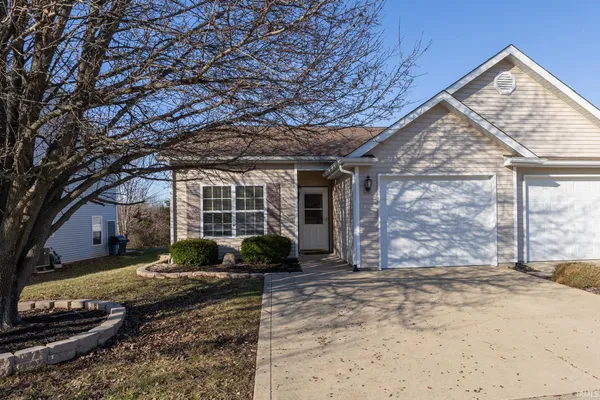 $259,900 | 690 South Fieldstone Boulevard, Bloomington, IN 47403