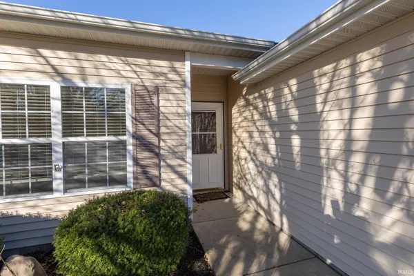 $259,900 | 690 South Fieldstone Boulevard, Bloomington, IN 47403