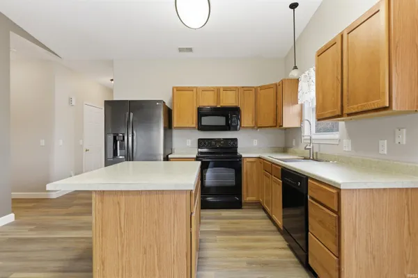 $259,900 | 690 South Fieldstone Boulevard, Bloomington, IN 47403