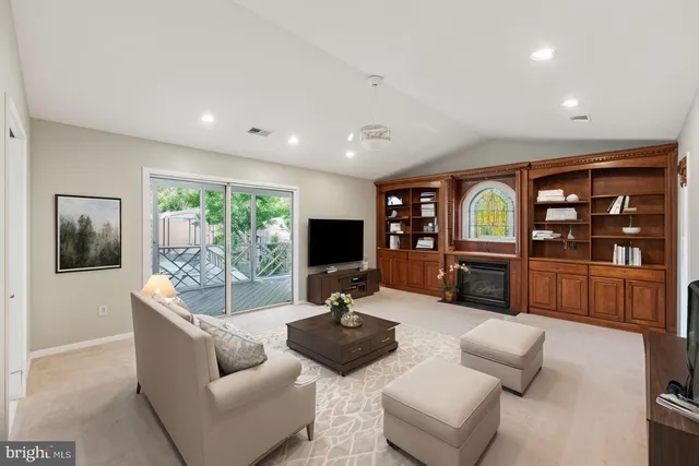 $844,000 | 16709 Bethayres Road, Rockville, MD 20855