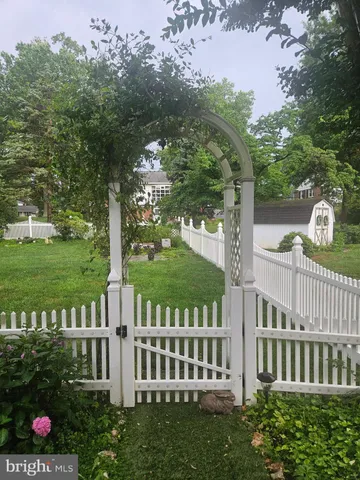 $844,000 | 16709 Bethayres Road, Rockville, MD 20855