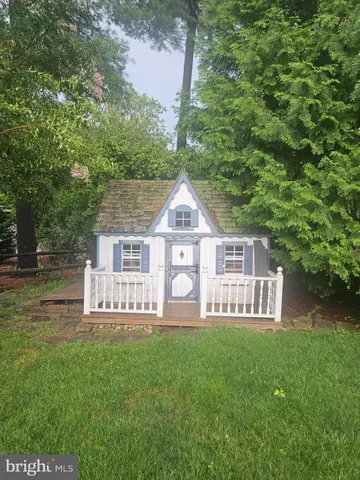 $844,000 | 16709 Bethayres Road, Rockville, MD 20855