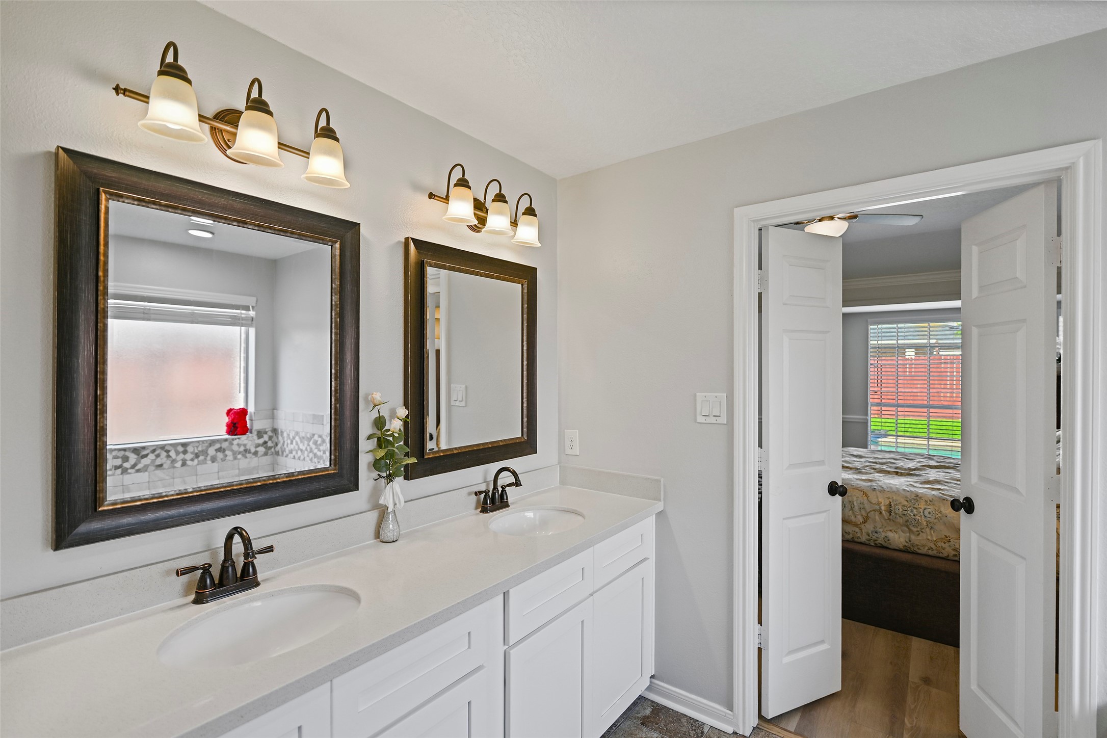 25119 Aughton Drive Spring, TX 77389 - Photo 24 of 41 Principal bathroom