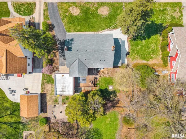 $250,000 | 1109 North Prairie Street, Galesburg, IL 61401